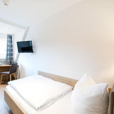 Hotelgasthof Bayerischer Hof Sulzbach-Rosenberg Bagian luar foto