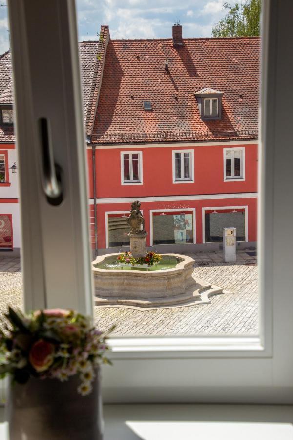 Hotelgasthof Bayerischer Hof Sulzbach-Rosenberg Bagian luar foto