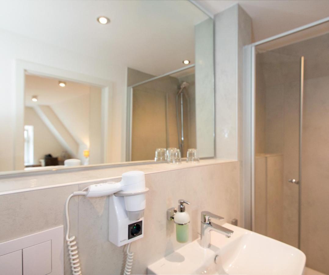 Hotelgasthof Bayerischer Hof Sulzbach-Rosenberg Bagian luar foto