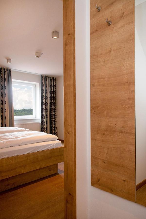 Hotelgasthof Bayerischer Hof Sulzbach-Rosenberg Bagian luar foto