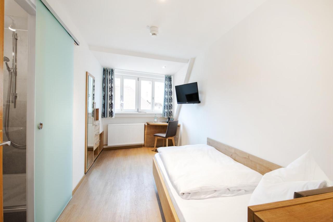 Hotelgasthof Bayerischer Hof Sulzbach-Rosenberg Bagian luar foto