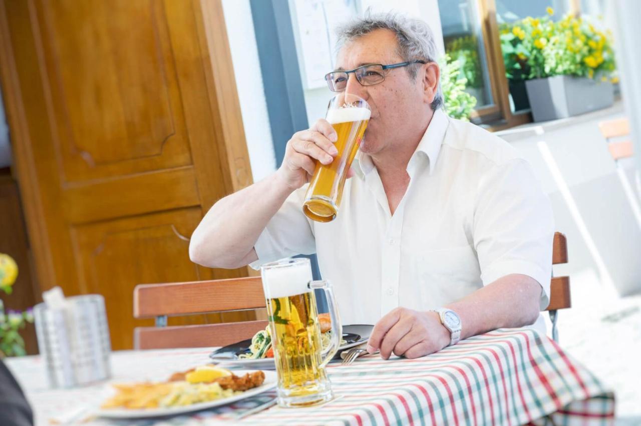 Hotelgasthof Bayerischer Hof Sulzbach-Rosenberg Bagian luar foto
