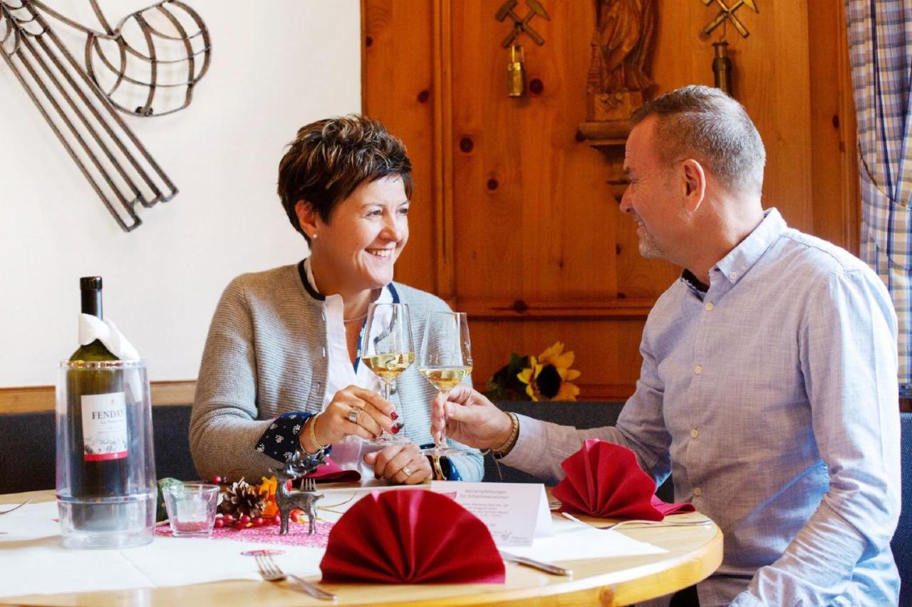 Hotelgasthof Bayerischer Hof Sulzbach-Rosenberg Bagian luar foto